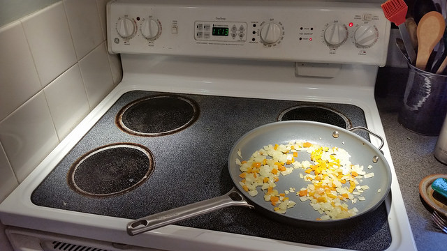 PAR20 LED bulb in range hood